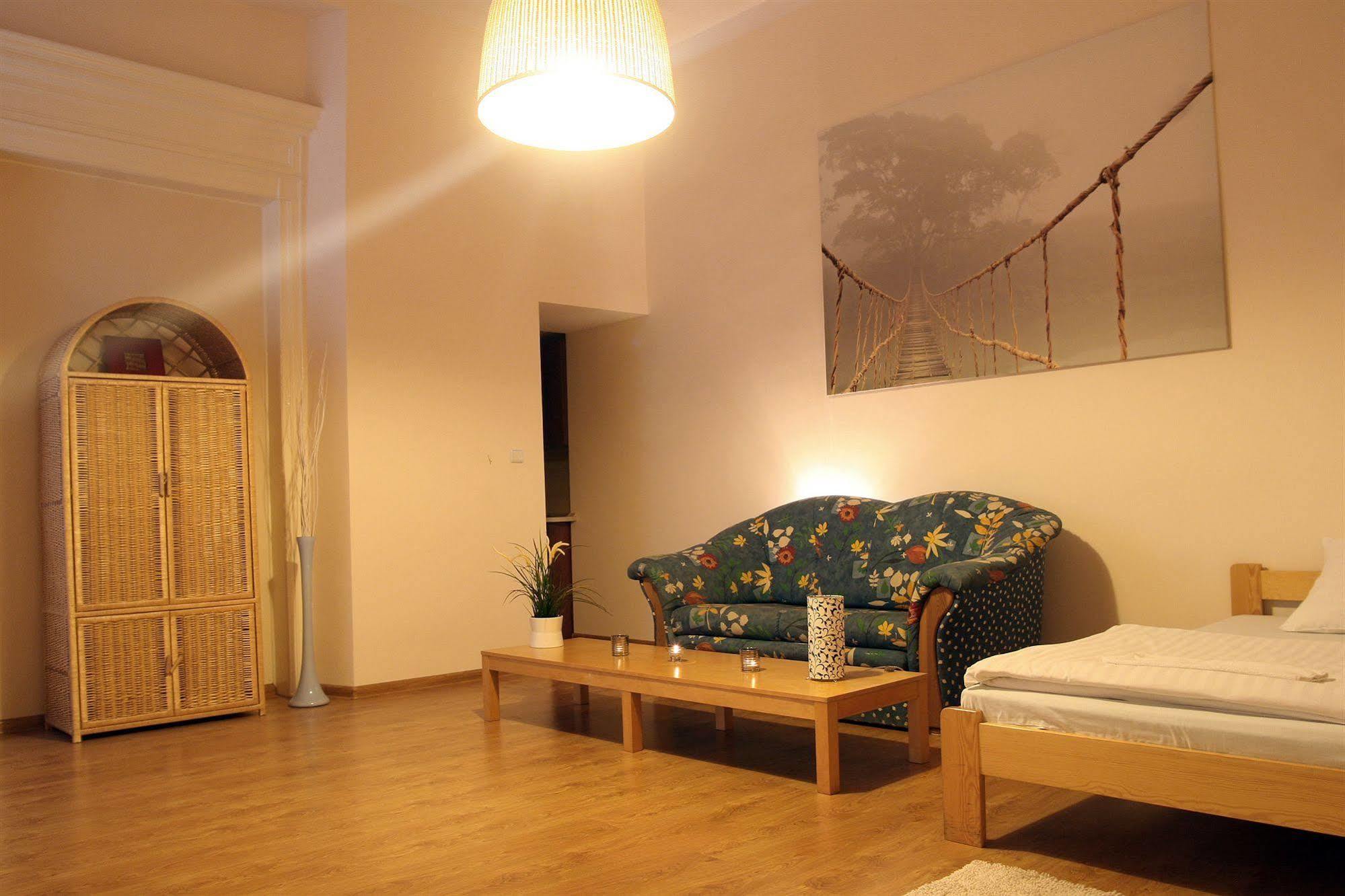 Frolic Goats Hostel Poznań Exterior foto