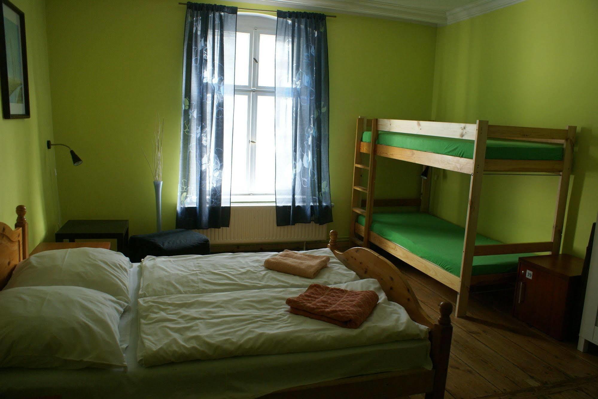 Frolic Goats Hostel Poznań Exterior foto